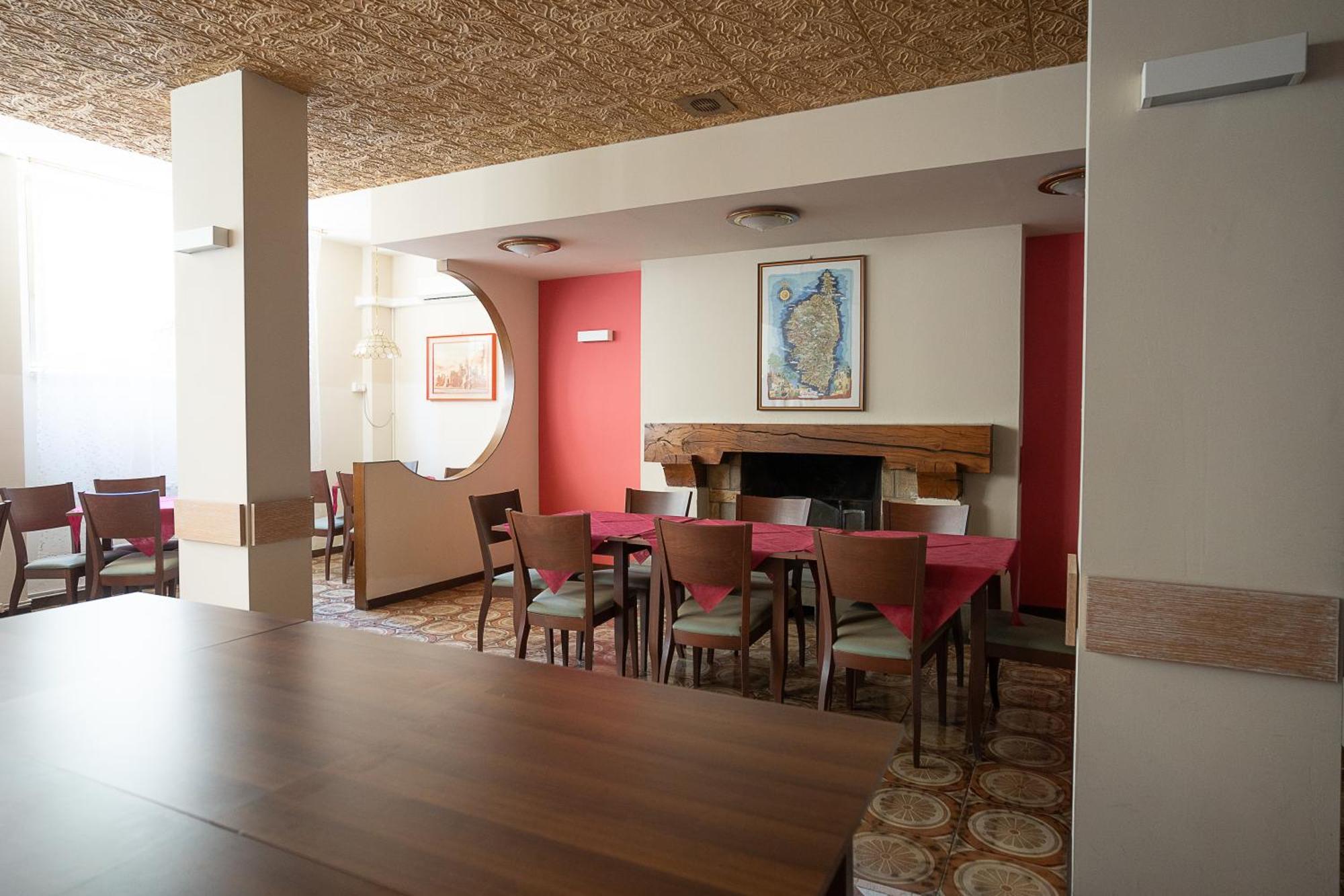 פונטרמולי Hotel Napoleon מראה חיצוני תמונה