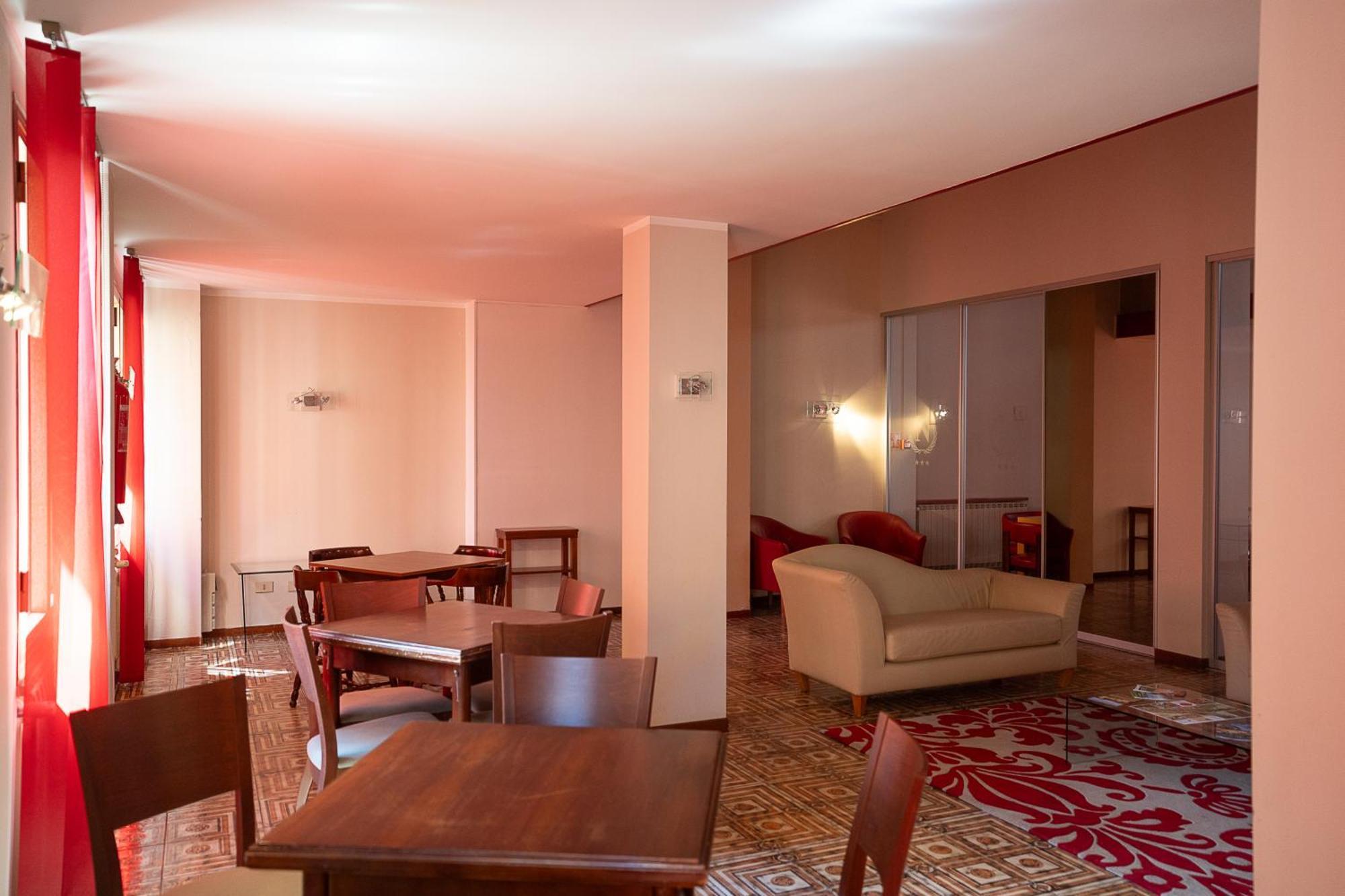 פונטרמולי Hotel Napoleon מראה חיצוני תמונה